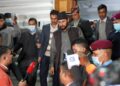 मन्त्रालयबाट बाहिरिँदै लामिछानेले भने- ‘यतिखेर म परिचय नभएको अनागरिक भएको छुु’