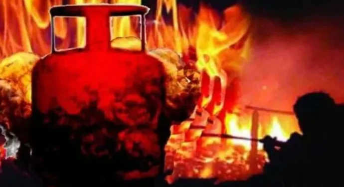 धरानमा ग्यास  सिलिन्डर विस्फोट , इटहरीकी अञ्जना सहित ८ जना घाइते , ४ को अवस्था गम्भीर