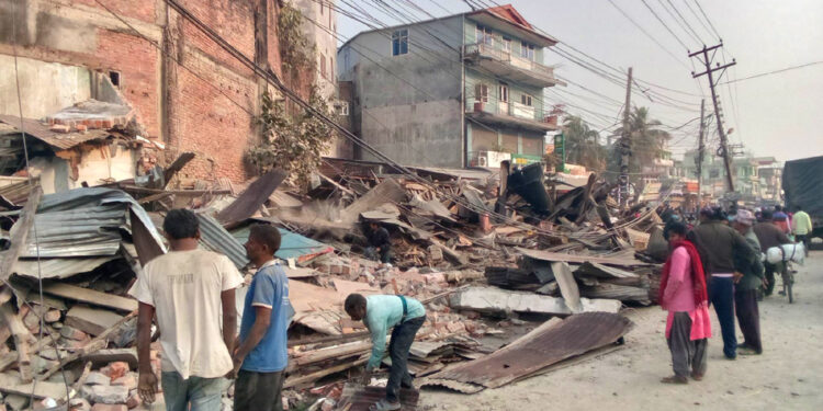 इटहरीको १५ वटा घरमा चल्यो डोजर