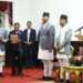 नयाँ गठबन्धनका तीन मन्त्रीले लिए शपथ