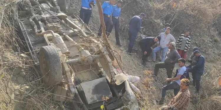 उदयपुरमा भीरबाट गाडी खस्दा ८ जनाको मृत्यु