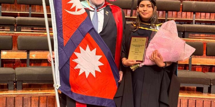 इनरुवा-०२ सुनसरी जिल्ला मा जन्मेकी अन्जुम आरा जसको बिबाह ब्याचलर को दोसरो वर्ष मा हुडा, उहाको जिन्दगी ले एक मोड ले लिए । बिविन्ना उठाव चाडव को कहानी लाइ पक्की पर्दाई अंजुम आफनो शिक्षा को यात्रा लाई अष्ट्रेलिया सम्म पुर्याउना सफा वान। अन्जुम ले नेपाल को शङ्कर देव क्याम्पस बताता बीबीएस सक्येरा अष्ट्रेलिया को अष्ट्रेलियन इन्स्टिच्युट अफ म्यानेजमेन्ट एण्ड बिजनेश जुन कि संसार वार कोइ भानेरा चिनिंक्सा त्य बताता मास्टर्स डिग्री हसिल गरिन रा आजा लेखाकार काम गर्दै सिन।